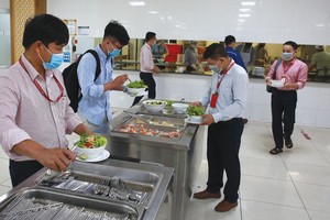 Dù không nằm trong khu vực phải thực hiện Chỉ thị 16, nhưng để an toàn cho sản xuất, BSR đã áp dụng phương thức “3 tại chỗ” gần 1 tháng nay.