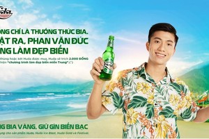 Tuyển thủ quốc gia Phan Văn Đức đồng hành cùng chương trình làm đẹp biển miền Trung của Huda với vai trò đại sứ của chương trình.