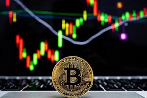 Giá Bitcoin hôm nay ngày 5/8: Giá Bitcoin bật tăng trở lại lên trên 39.000 USD, giới đầu tư nín thở chờ đợi bản cập nhật hard fork London của Ethereum