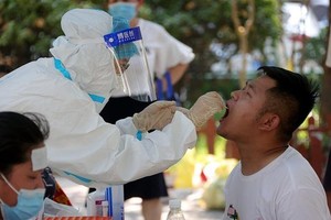 Trung Quốc đang đối phó với đợt dịch Covid-19 lan rộng nhất từ sau đợt dịch ở Vũ Hán (Ảnh minh họa: VCG).