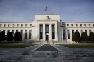 Quang cảnh bên ngoài trụ sở Cục Dự trữ Liên bang Mỹ ở Washington, D.C. ngày 5/11/2020. (Ảnh: THX/TTXVN).