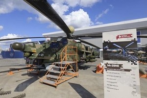 Trực thăng tấn công Mi-28NE lần đầu tiên ra mắt tại Diễn đàn kỹ thuật-quân sự quốc tế Moskva 2021. (Ảnh: Trần Hiếu/TTXVN).