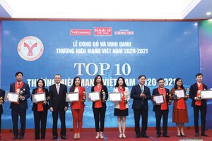 Top 10 Thương hiệu mạnh Việt Nam năm 2020 - 2021 có tên các thương hiệu: Viettel, Vietcombank, VietinBank, Techcombank, VinGroup, Masan, Vinamilk, VNPT, SunGroup và Masterise Homes.