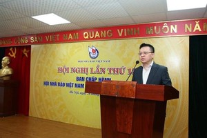 Tân Chủ tịch Hội Nhà báo Việt Nam Lê Quốc Minh phát biểu tại hội nghị. (Ảnh: Vietnam+).