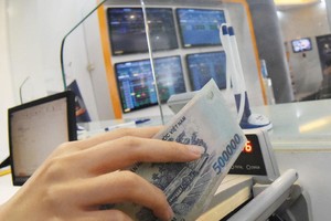 Số dư tiền mặt trong tài khoản nhà đầu tư tại các công ty chứng khoán cuối tháng 9/2021 đạt trên 92.000 tỷ đồng.