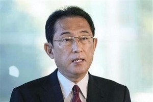 Thủ tướng Nhật Bản Fumio Kishida tại cuộc họp báo ở Tokyo, ngày 4/11. (Ảnh: Kyodo/TTXVN).