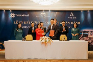 Bà Vũ Thị Thanh Huyên – Tổng Giám đốc Thuận Phát và ông Nguyễn Quý Tuấn - Giám Đốc Phát Triển - Tập đoàn Accor tại Việt Nam ký kết văn bản hợp tác.