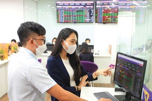 Những phiên giao dịch tỷ đô thường xuyên xuất hiện trong năm 2021.