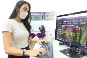 Cùng với yếu tố vĩ mô, kỳ vọng vào câu chuyện nâng hạng và hệ thống giao dịch mới sẽ giúp thị trường chứng khoán 2022 tiếp tục thăng hoa.