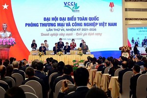 Sáng 31/12/2021, Đại hội VCCI diễn ra trực tiếp tại Hà Nội và các điểm cầu trên toàn quốc với 450 đại biểu chính thức.