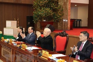 Tổng Bí thư Nguyễn Phú Trọng thăm và chúc Tết Đảng bộ, chính quyền và nhân dân Thủ đô Hà Nội. (Ảnh: Trí Dũng/TTXVN).