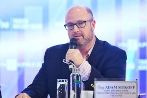 Ông Adam Sitkoff, Giám đốc điều hành Phòng Thương mại Hoa Kỳ (AmCham Hà Nội).