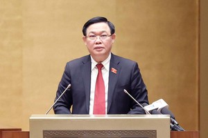 Chủ tịch Quốc hội Vương Đình Huệ phát biểu bế mạc Hội nghị.