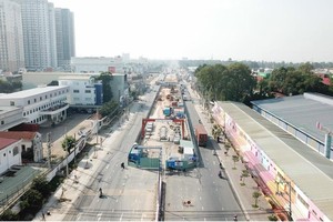 Năm 2022, TP Dĩ An về đích 2 hạ tầng quan trọng: cầu vượt 550 và mở rộng DT 743 6-8 làn xe.