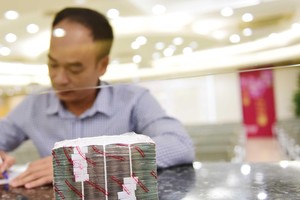 Số dư tiền gửi của nhà đầu tư trên tài khoản ở các công ty chứng khoán vẫn rất lớn, cho thấy nhà đầu tư đang chờ đợi các cơ hội để giải ngân.