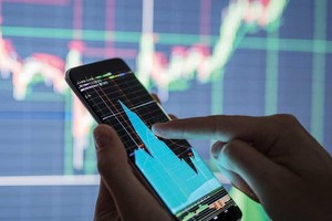 Dự báo, từ nay đến hết tháng 3/2022, VN-Index có thể quay lại đỉnh cũ 1.535 điểm