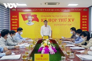 Kỳ thứ 15 Ủy ban Kiểm tra Tỉnh ủy Quảng Bình xem xét kỷ luật, kiểm điểm một số cán bộ, nguyên lãnh đạo.