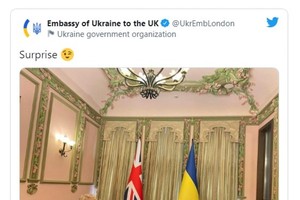 Đại sứ Ukraine tại Anh đã tăng tải bức ảnh hai nhà lãnh đạo ngày 9/4. Ảnh chụp màn hình.