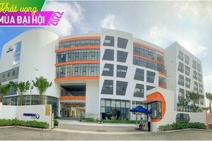 Cổng trường dẫn vào tòa nhà khối Tiểu học Phenikaa.