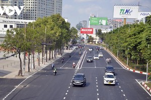 Đường Nguyễn Hữu Cảnh (Ảnh: Hà An).