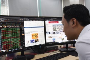 Thị trường chứng khoán là thị trường đặc biệt nhạy cảm với thông tin.