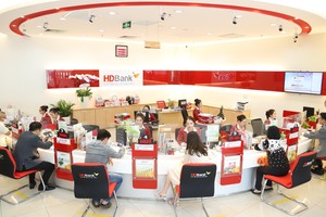Lợi nhuận HDBank 6 tháng đầu năm vượt 5.300 tỷ đồng, hoàn thành 54% kế hoạch năm, nợ xấu riêng lẻ chỉ 0,93%.