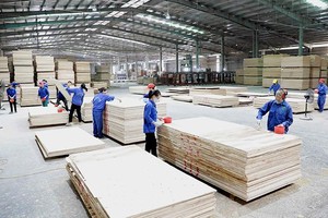 Xuất khẩu gỗ và sản phẩm gỗ sau 7 tháng gần chạm mốc 10 tỷ USD.