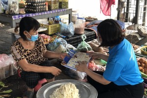 Hộ nghèo, cận nghèo thuộc quận Long Biên, Hà Nội sẽ được hỗ trợ toàn bộ tiền đóng bảo hiểm xã hội tự nguyện