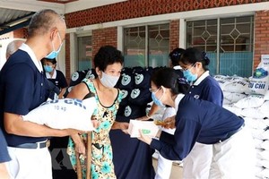 Các tổ chức phi chính phủ nước ngoài thực hiện nhiều dự án hỗ trợ phát triển, viện trợ nhân đạo tại Việt Nam.