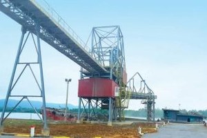 Quảng Bình tháo gỡ vướng mắc liên quan đến Nhà máy xi măng Quảng Phúc