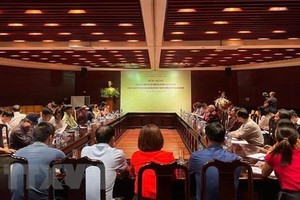 Toàn cảnh Hội nghị triển khai công tác xây dựng hồ sơ di sản văn hóa phi vật thể Mo Mường trên địa bàn thành phố Hà Nội. (Ảnh: Đinh Thuận/TTXVN)