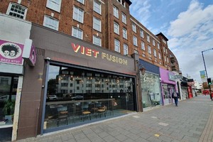 Nhà hàng Viet Fusion tại Anh Quốc.