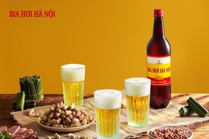 Một “bữa tiệc” chuẩn vị của người yêu Bia Hơi Hà Nội không thể thiếu lạc luộc, nem chua…