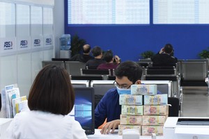 Gỡ nghẽn dòng tiền, vấn đề ngày càng cấp bách