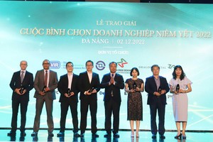 Ông Lê Trọng Minh, Tổng Biên tập Báo Đầu tư, đồng Trưởng ban Tổ chức Cuộc bình chọn trao kỷ niệm chương cho các đơn vị đồng hành.