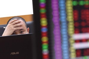 Phía sau đà lao dốc của cổ phiếu HPX