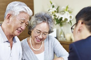 Ước tính, mỗi người dân cần tiết kiệm ít nhất 5 tỷ đồng ở tuổi 65 để đảm bảo cho tuổi hưu an nhàn.