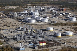 Nhà máy lọc dầu Rosneft của Nga ở Gubkinsky, Siberia. (Ảnh: AFP/TTXVN)