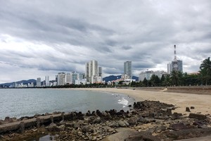 TP. Nha Trang có 40 dự án đầu tư ngoài ngân sách chậm tiến độ hoặc không triển khai được Sở Kế hoạch và Đầu tư tỉnh Khánh Hòa chủ trì cùng với các sở, ngành liên quan rà soát, đề xuất hướng xử lý. Ảnh: Nhiệt Băng.