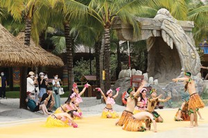 Cần có giải pháp đồng bộ để khai thác tiềm năng của ngành du lịch Việt Nam.