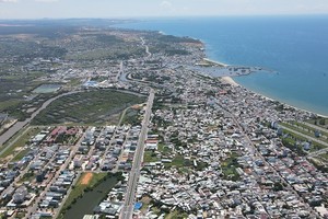 Cần nâng cao vai trò, trách nhiệm của các cấp ủy, chính quyền, nhất là trách nhiệm của người đứng đầu trong công tác quản lý đất đai tại địa phương. (Ảnh: Lê Toàn).