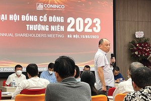 Chủ tịch VNCC phát biểu tại đại hội cổ đông thường niên 2023 của Coninco,