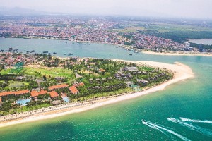 Bán đảo Bảo Ninh thuộc Tp Đồng Hới, có tổng diện tích 1.600 ha, hiện đang là điểm đến đầu tư của nhiều thương hiệu nổi tiếng.