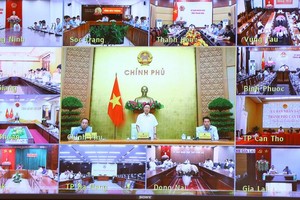 Phó Thủ tướng Trần Hồng Hà chủ trì cuộc họp trực tiếp kết hợp trực tuyến về dự thảo Nghị định sửa đổi, bổ sung một số điều Nghị định 44/2014/NĐ-CP của Chính phủ quy định về giá đất chiều ngày 7/8/2023.