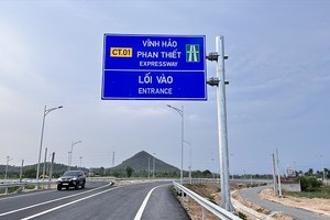 Một đoạn cao tốc Bắc - Nam, đoạn Vĩnh Hảo - Phan Thiết.