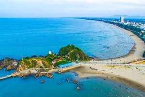 Biển Cửa Lò từ lâu được ưu tiên chú trọng đầu tư hạ tầng nhằm phát triển du lịch tại địa phương, ảnh minh hoạ.