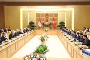 Thủ tướng Chính phủ Phạm Minh Chính hội đàm với Thủ tướng Singapore Lý Hiển Long (Ảnh: Đức Thanh).