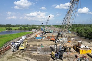 Thi công Gói thầu A6.2 thuộc cao tốc Bến Lức - Long Thành.