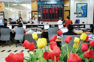 Nới room gần như là điều kiện quyết định để các ngân hàng hút được dòng vốn ngoại