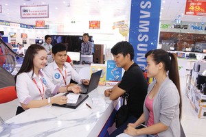 Cuộc sống của giới trẻ ngày càng gắn chặt với công nghệ số 